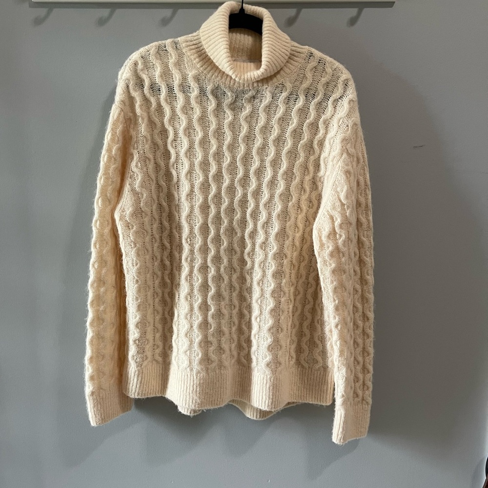 Paris Atelier & other stories cream cable knit turtleneck sweater medium